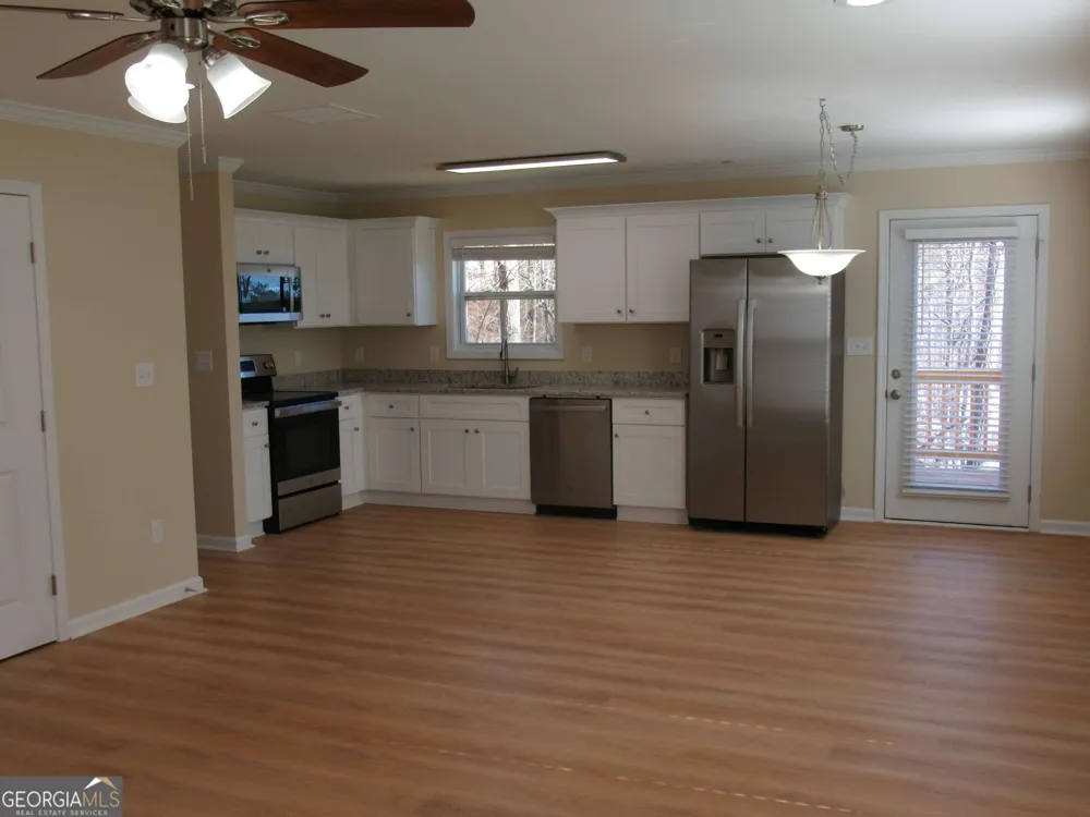 745 Old Kerns RD Dawsonville, GA 30534