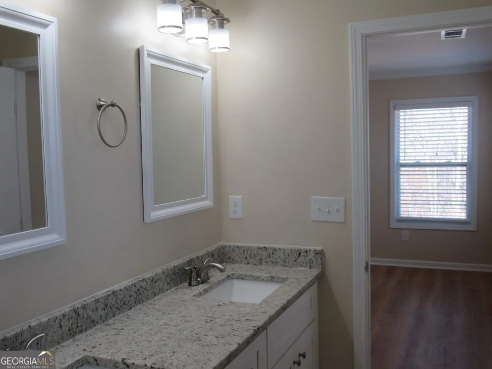 745 Old Kerns RD Dawsonville, GA 30534