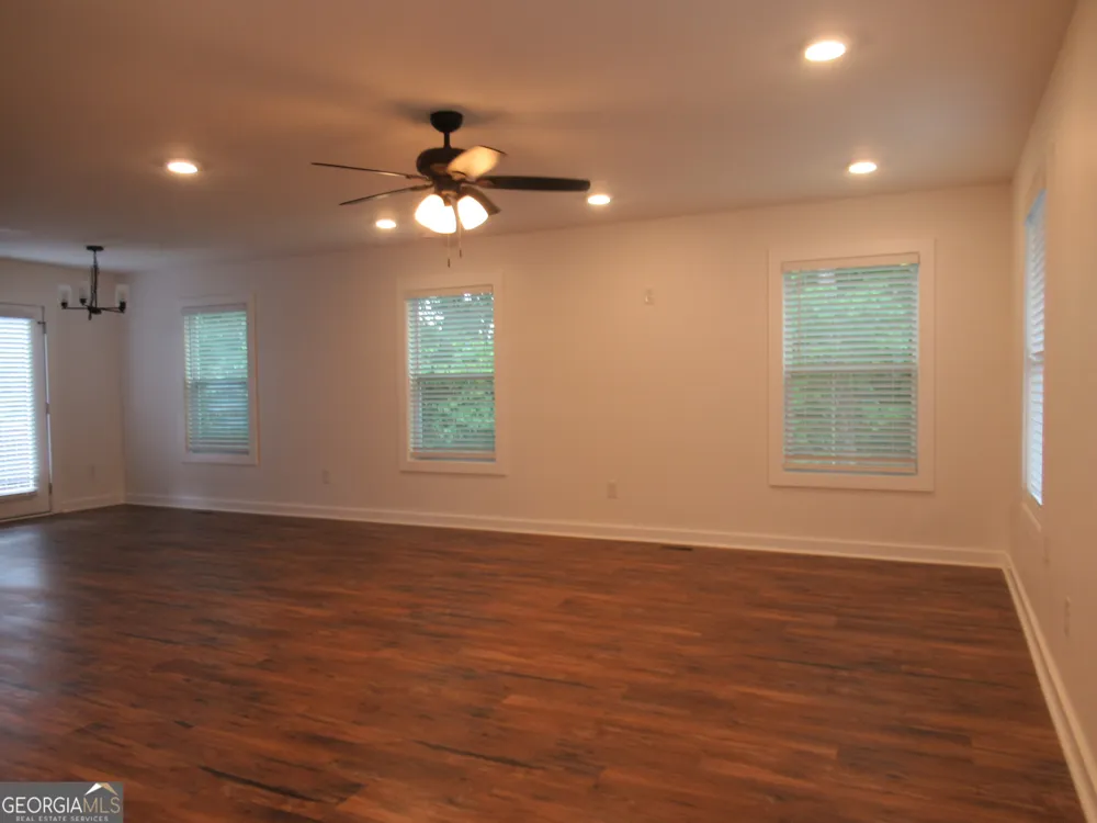 765 Old Kerns RD Dawsonville, GA 30534