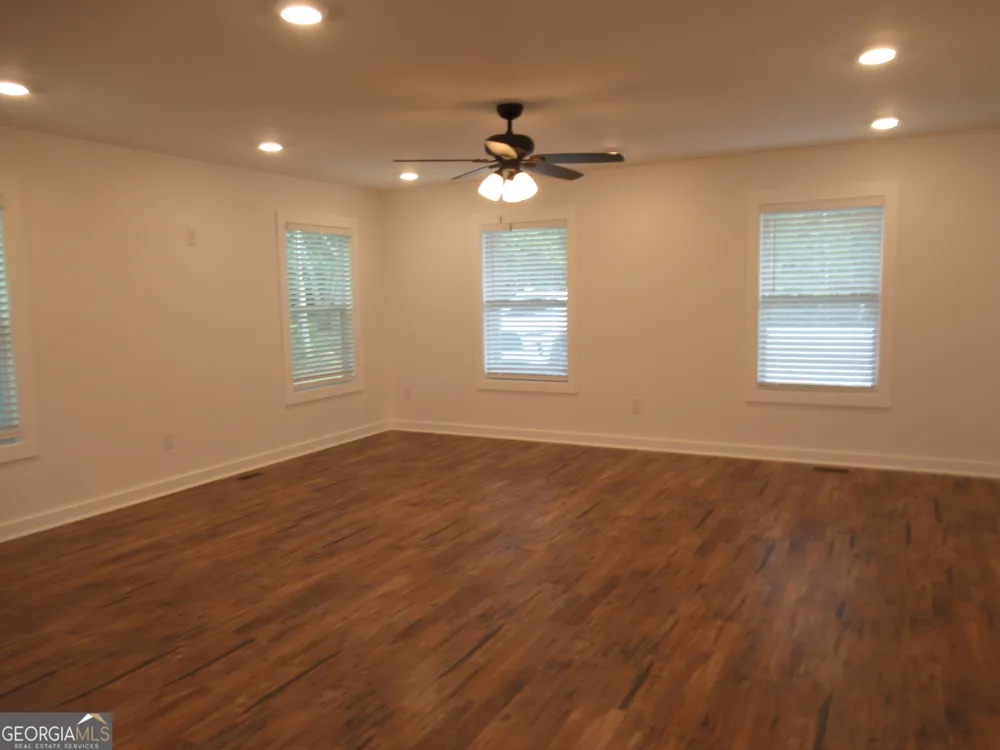 765 Old Kerns RD Dawsonville, GA 30534