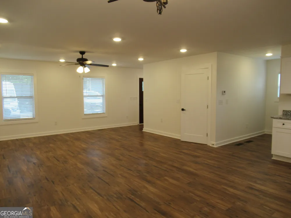 765 Old Kerns RD Dawsonville, GA 30534