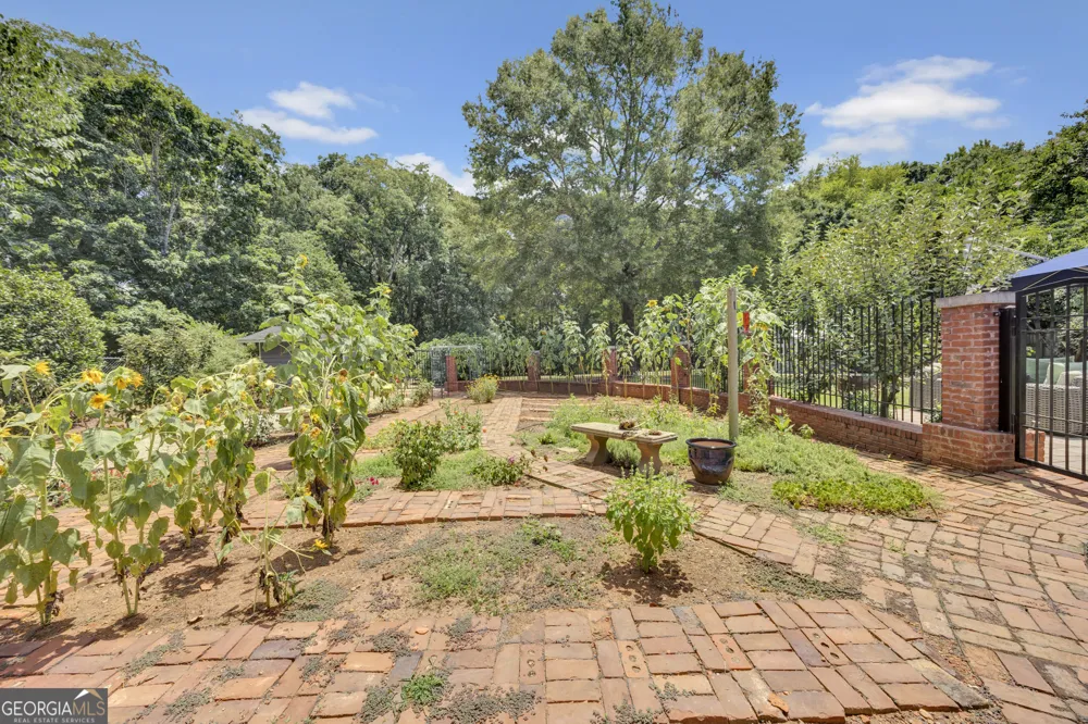 1102 Emory ST Oxford, GA 30054