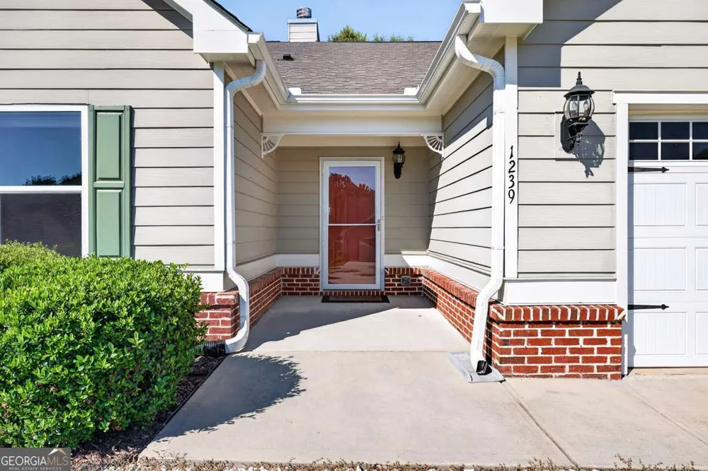 1239 Oak Springs WAY Statham, GA 30666
