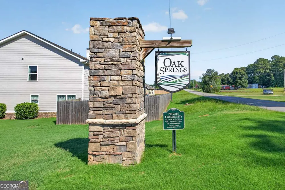 1239 Oak Springs WAY Statham, GA 30666