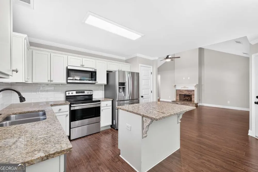 1239 Oak Springs WAY Statham, GA 30666