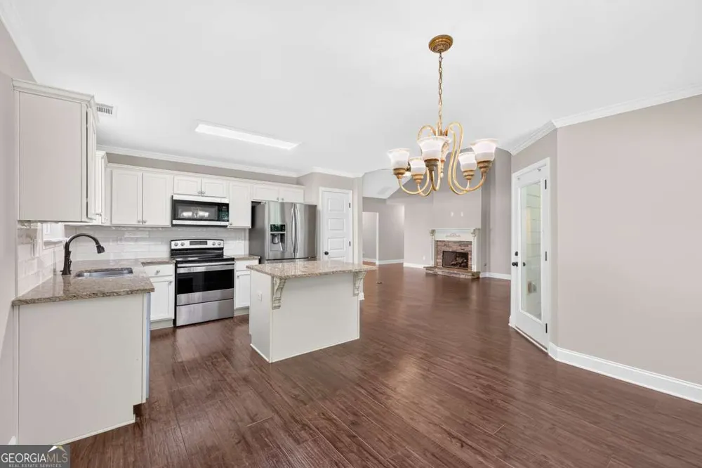 1239 Oak Springs WAY Statham, GA 30666