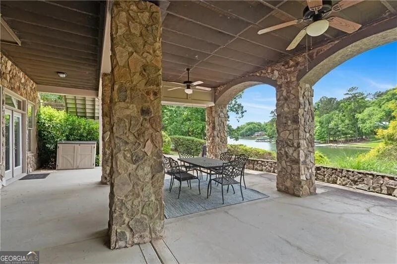 1041 Fox Chase RUN Greensboro, GA 30642