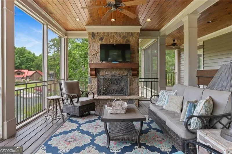1041 Fox Chase RUN Greensboro, GA 30642