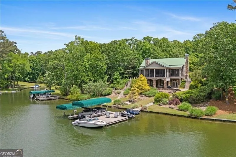 1041 Fox Chase RUN Greensboro, GA 30642