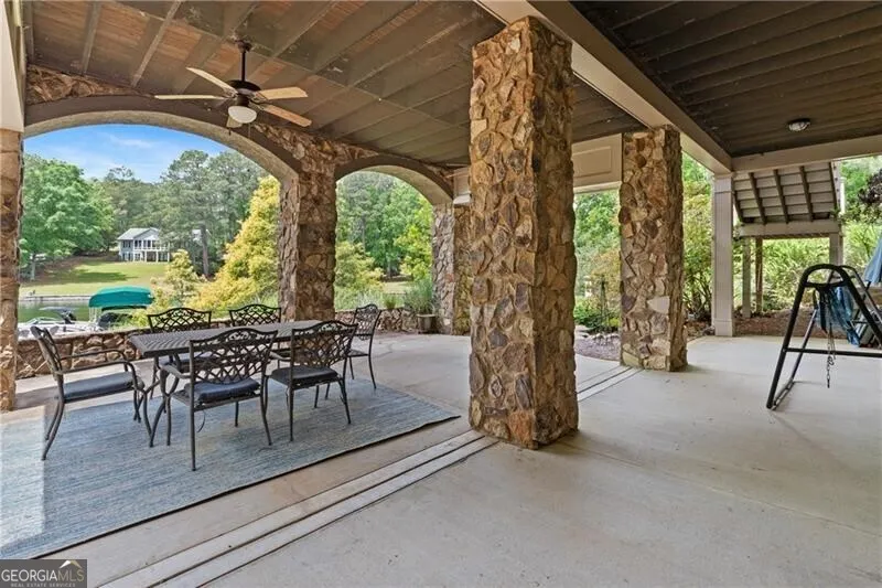 1041 Fox Chase RUN Greensboro, GA 30642