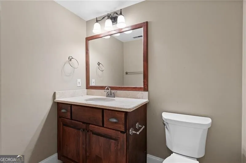 1041 Fox Chase RUN Greensboro, GA 30642