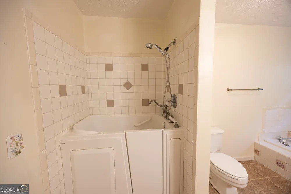 240 Bent Oak DR Cornelia, GA 30531