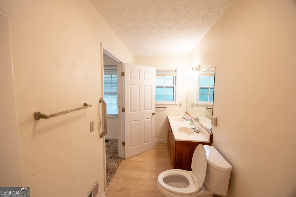 240 Bent Oak DR Cornelia, GA 30531