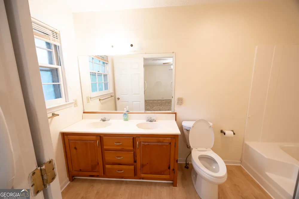 240 Bent Oak DR Cornelia, GA 30531
