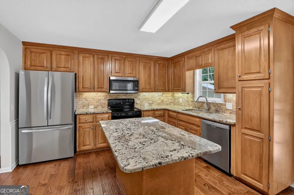 115 Nelson Ridge DR Ball Ground, GA 30107