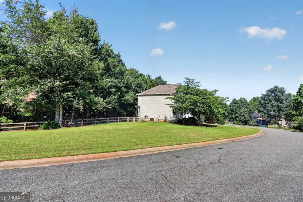 115 Nelson Ridge DR Ball Ground, GA 30107