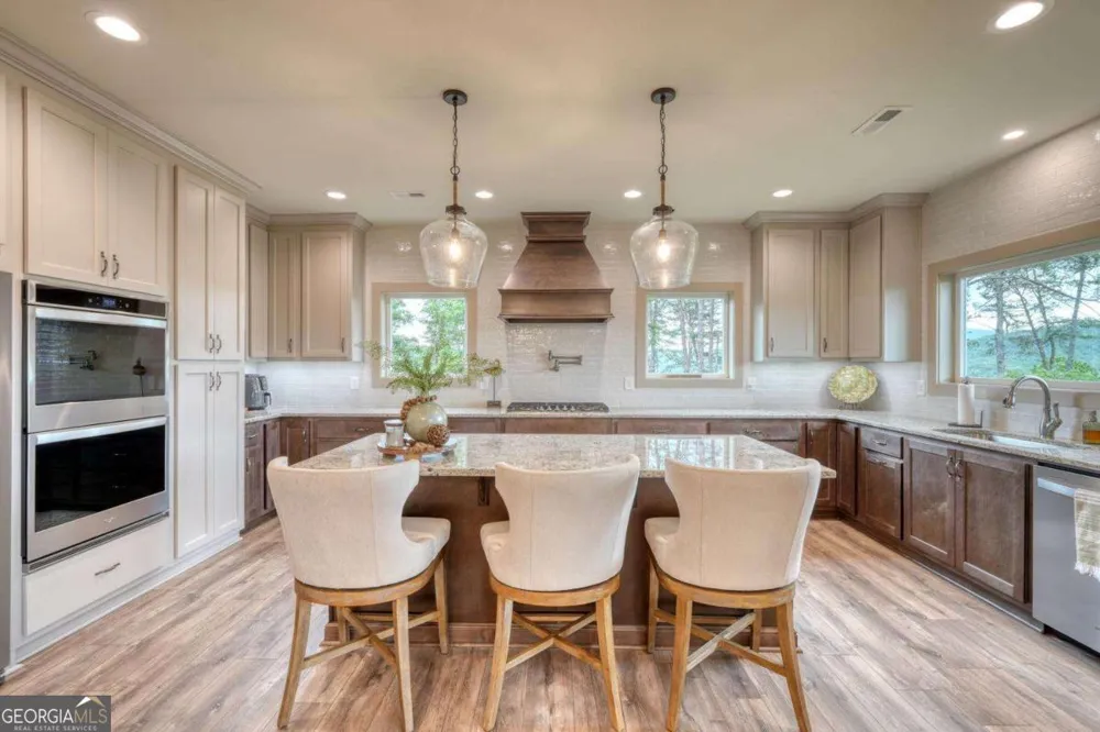 2368 Haven Heights RD Hiawassee, GA 30546