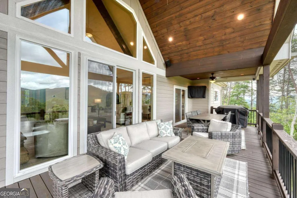 2368 Haven Heights RD Hiawassee, GA 30546