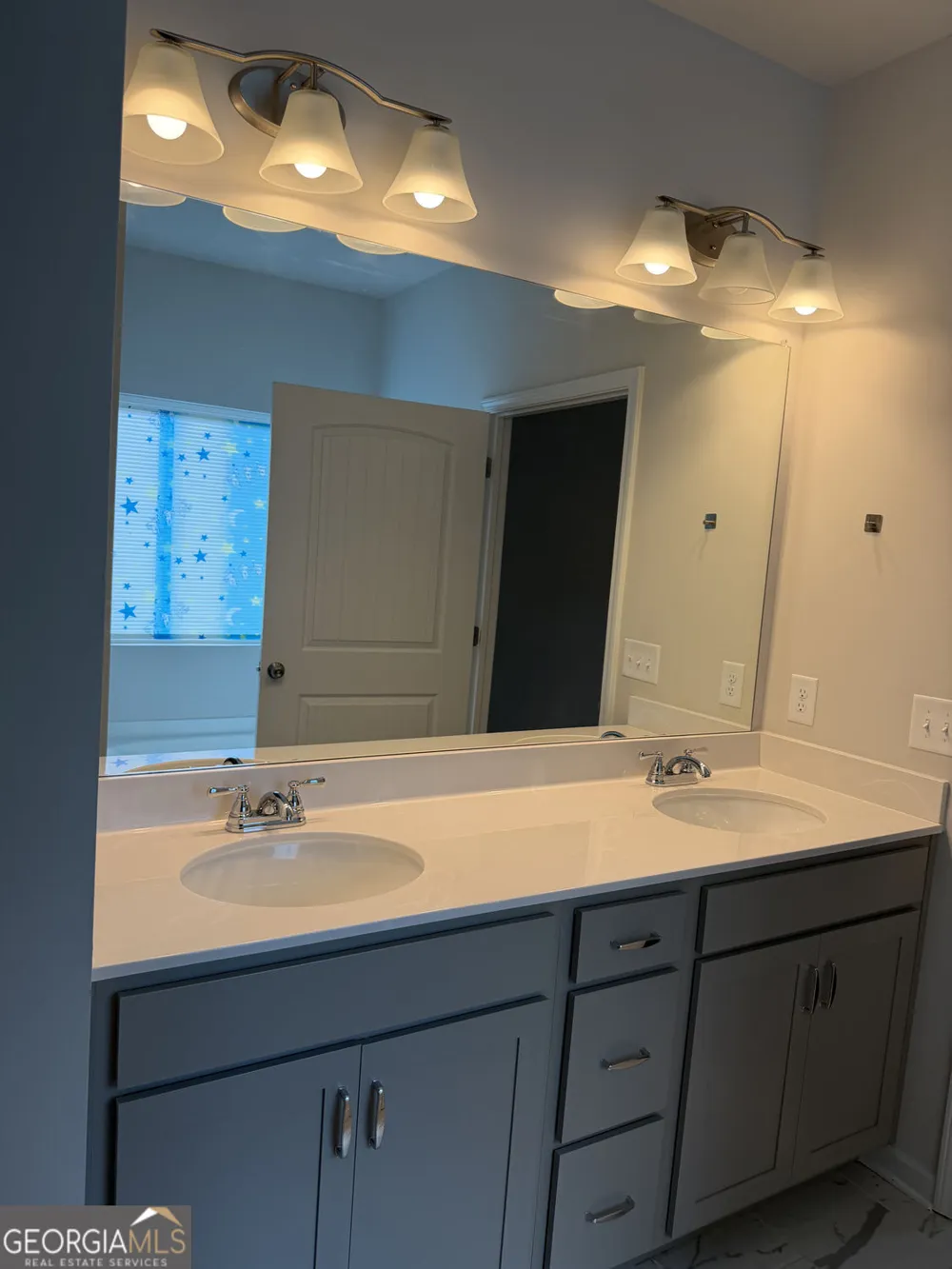 237 Sycamore DR Calhoun, GA 30701