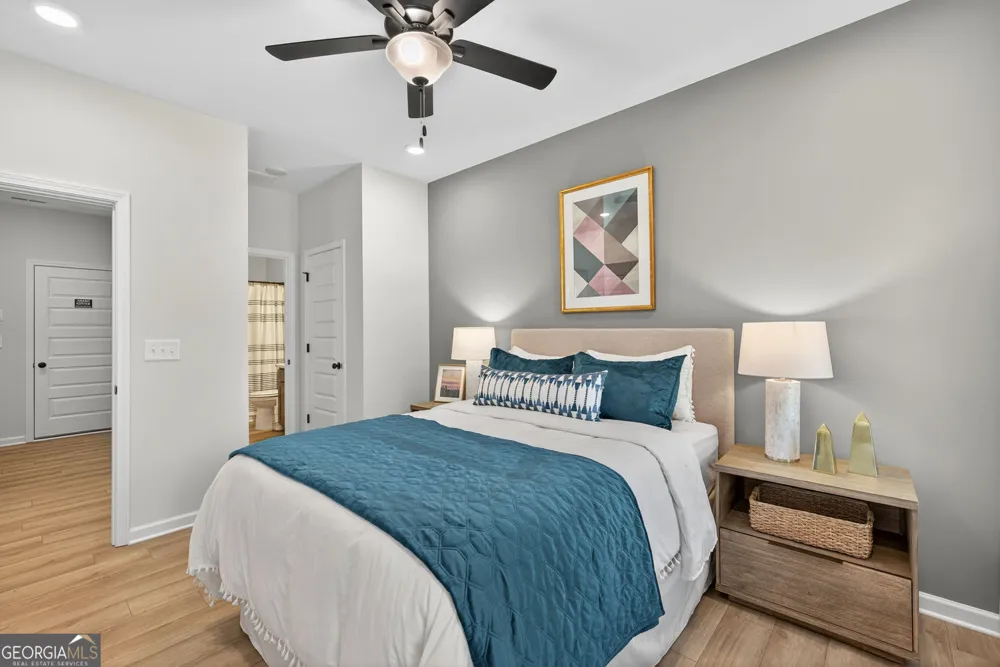 329 Bud ST Hoschton, GA 30548