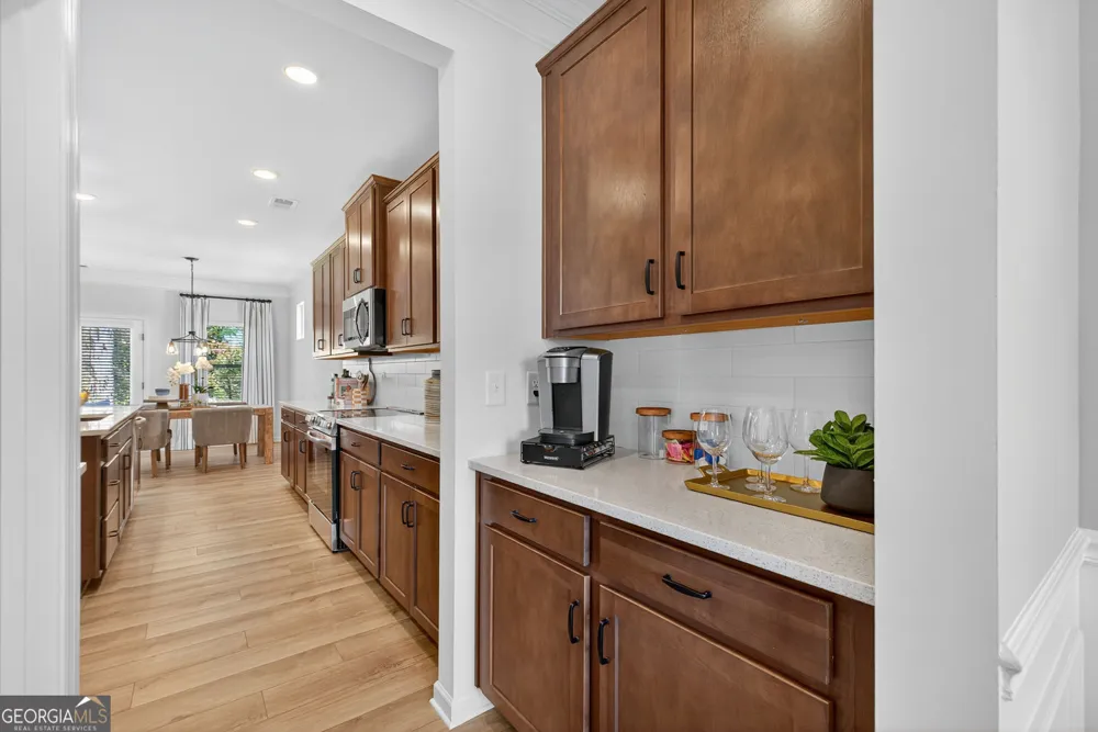 329 Bud ST Hoschton, GA 30548