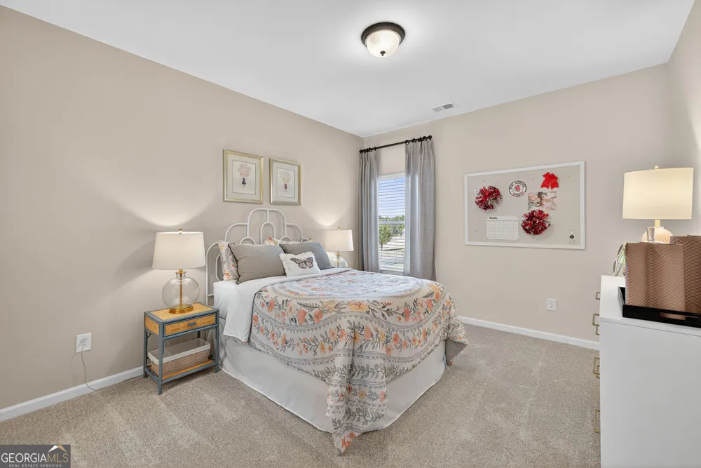 329 Bud ST Hoschton, GA 30548