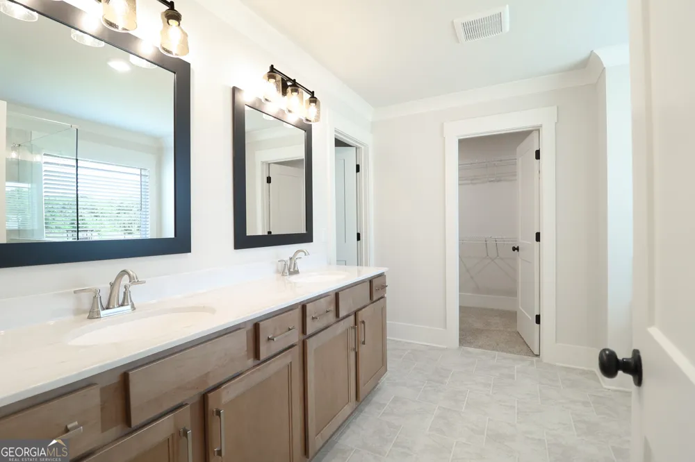 196 Weslyn DR Social Circle, GA 30025