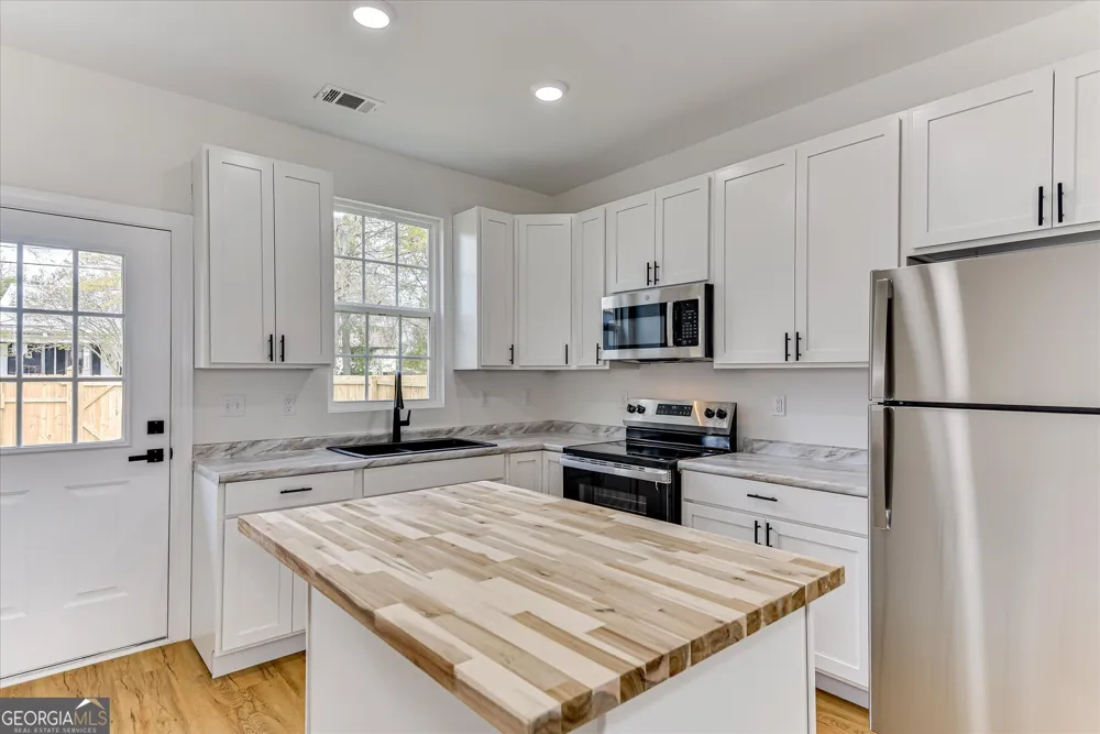 1735 Jenkins ST Augusta, GA 30904