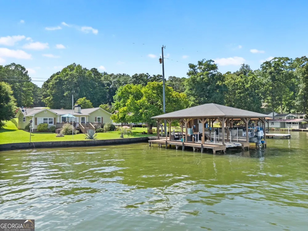 276 Roberts Point RD Jackson, GA 30233