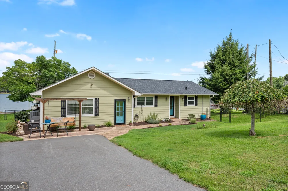 276 Roberts Point RD Jackson, GA 30233