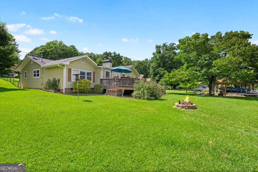 276 Roberts Point RD Jackson, GA 30233