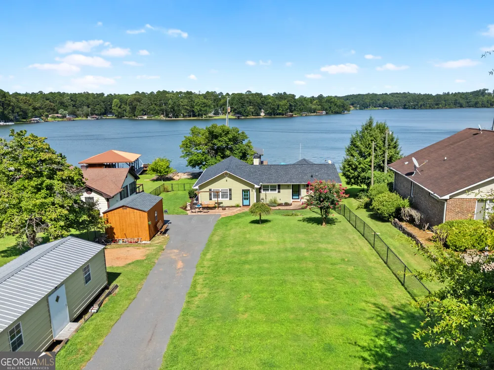 276 Roberts Point RD Jackson, GA 30233