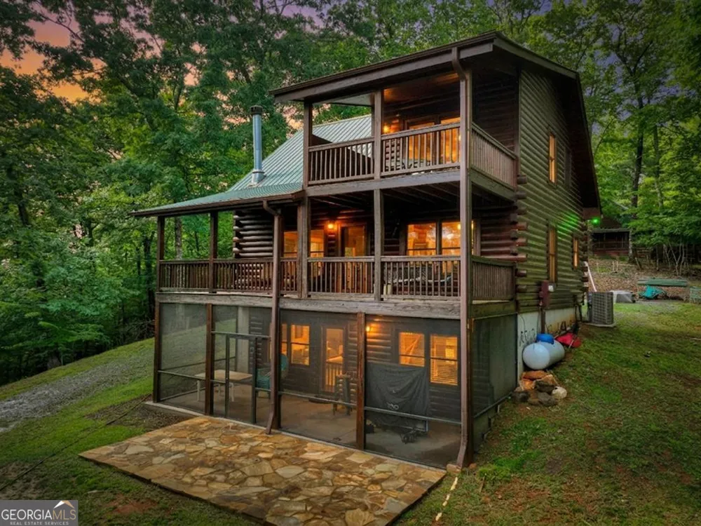 782 Scenic Mountain View RD Blue Ridge, GA 30513