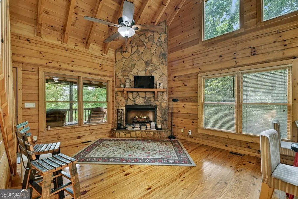 782 Scenic Mountain View RD Blue Ridge, GA 30513