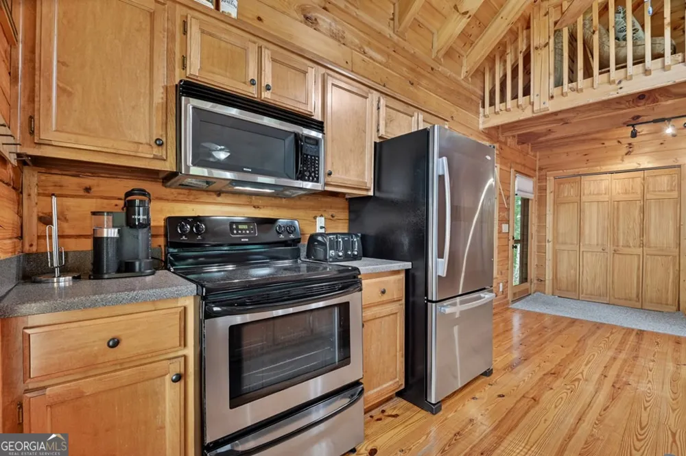 782 Scenic Mountain View RD Blue Ridge, GA 30513
