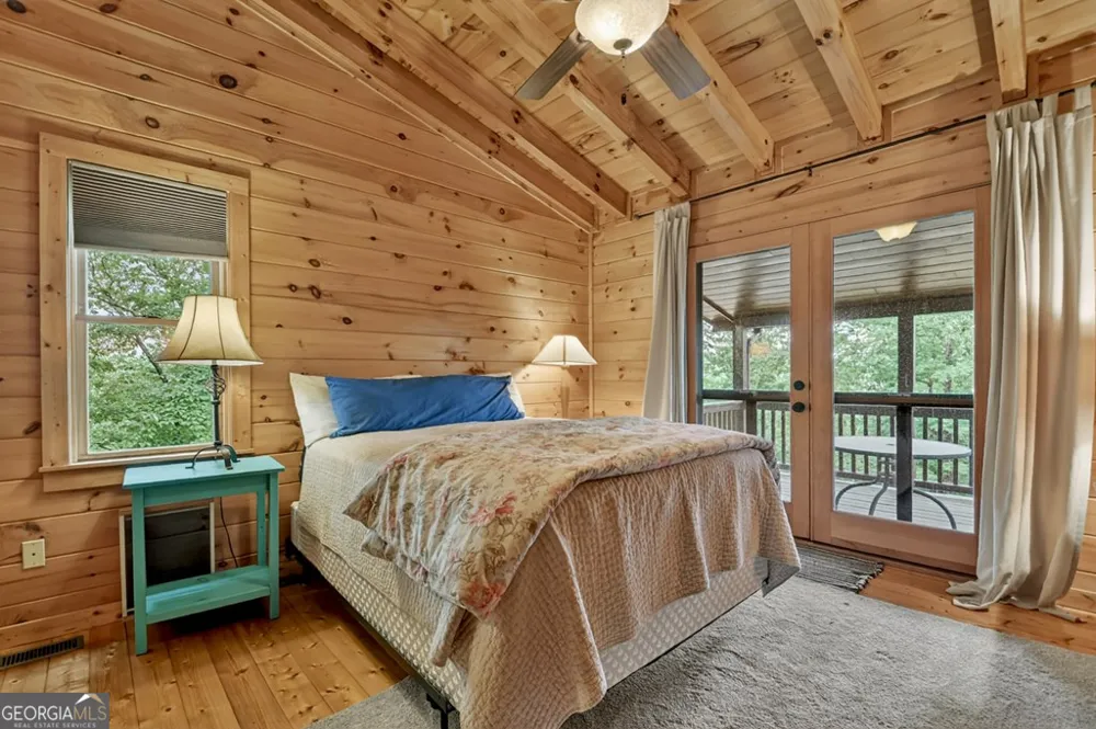 782 Scenic Mountain View RD Blue Ridge, GA 30513