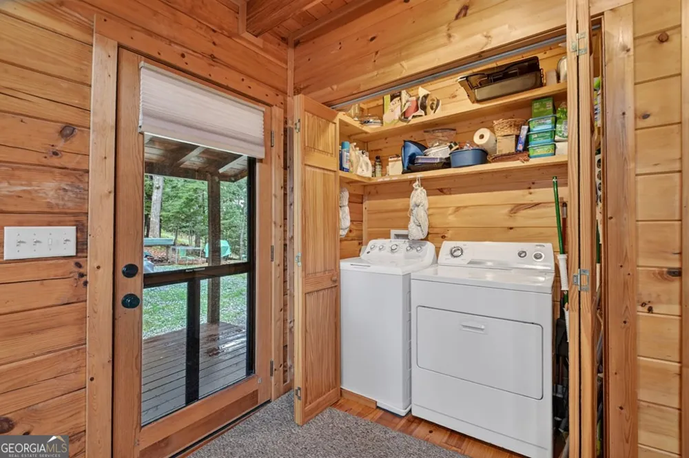 782 Scenic Mountain View RD Blue Ridge, GA 30513