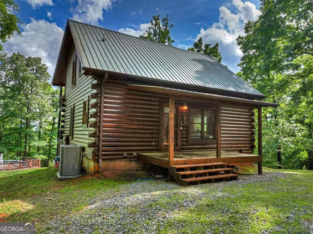 782 Scenic Mountain View RD Blue Ridge, GA 30513