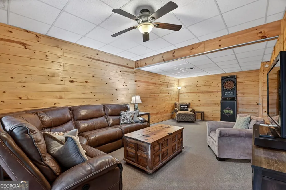 782 Scenic Mountain View RD Blue Ridge, GA 30513