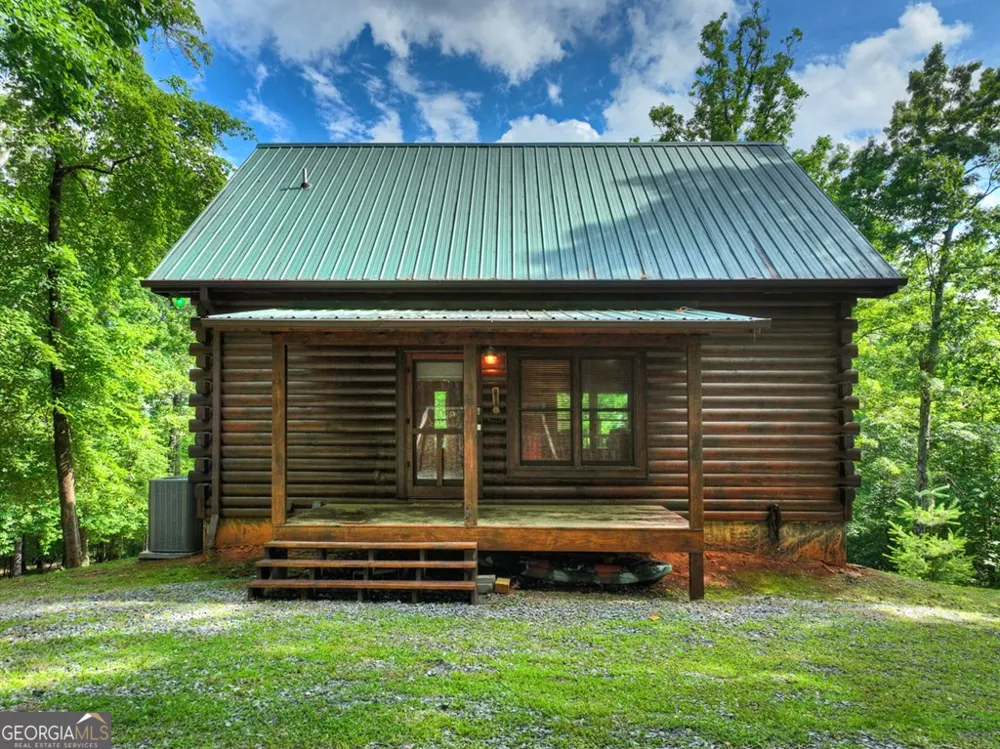 782 Scenic Mountain View RD Blue Ridge, GA 30513