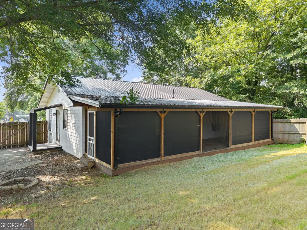 5702 Church ST Flowery Branch, GA 30542