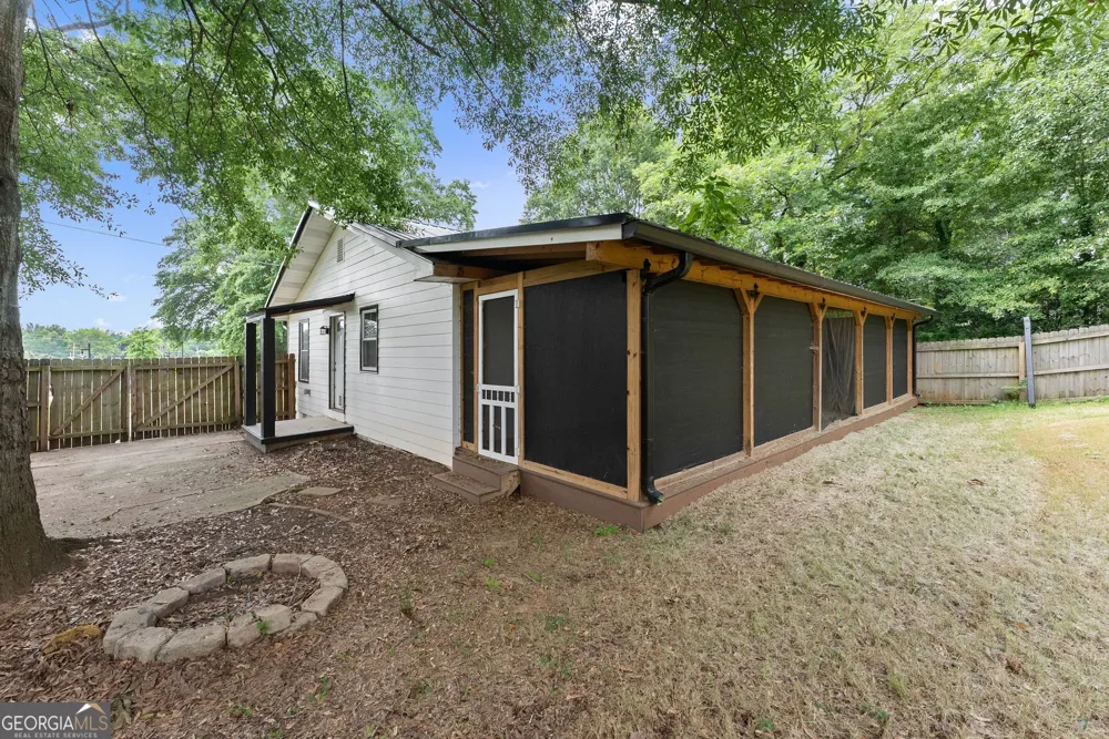 5702 Church ST Flowery Branch, GA 30542