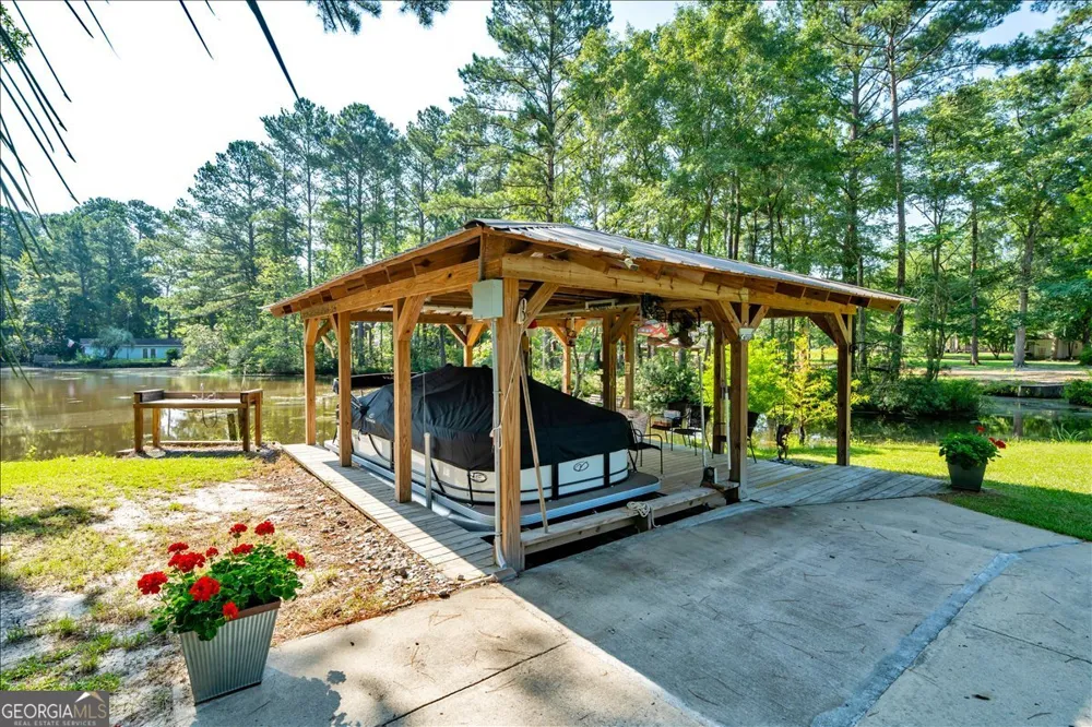 105 N N Valhalla Way Cordele, GA 31015