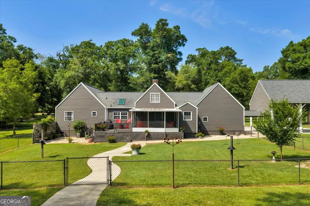 105 N N Valhalla Way Cordele, GA 31015