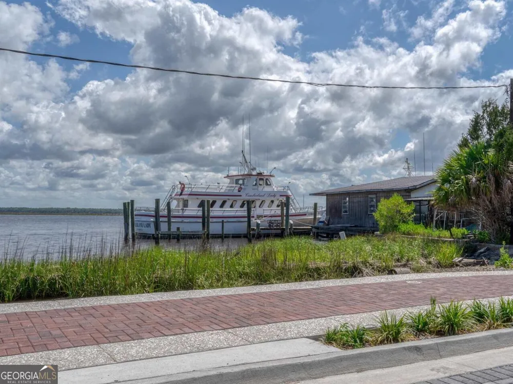 206 E Weed ST St. Marys, GA 31558