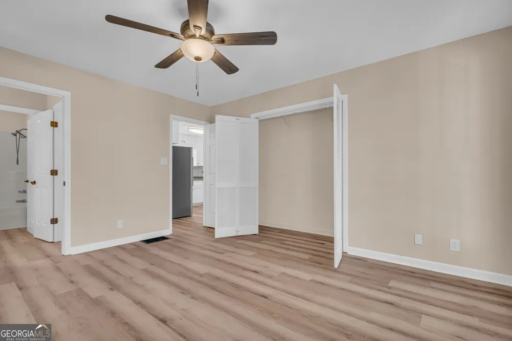 694 Lovers LN Toccoa, GA 30577