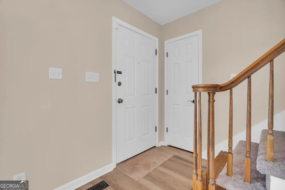 694 Lovers LN Toccoa, GA 30577
