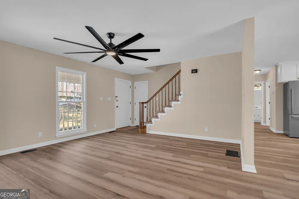 694 Lovers LN Toccoa, GA 30577
