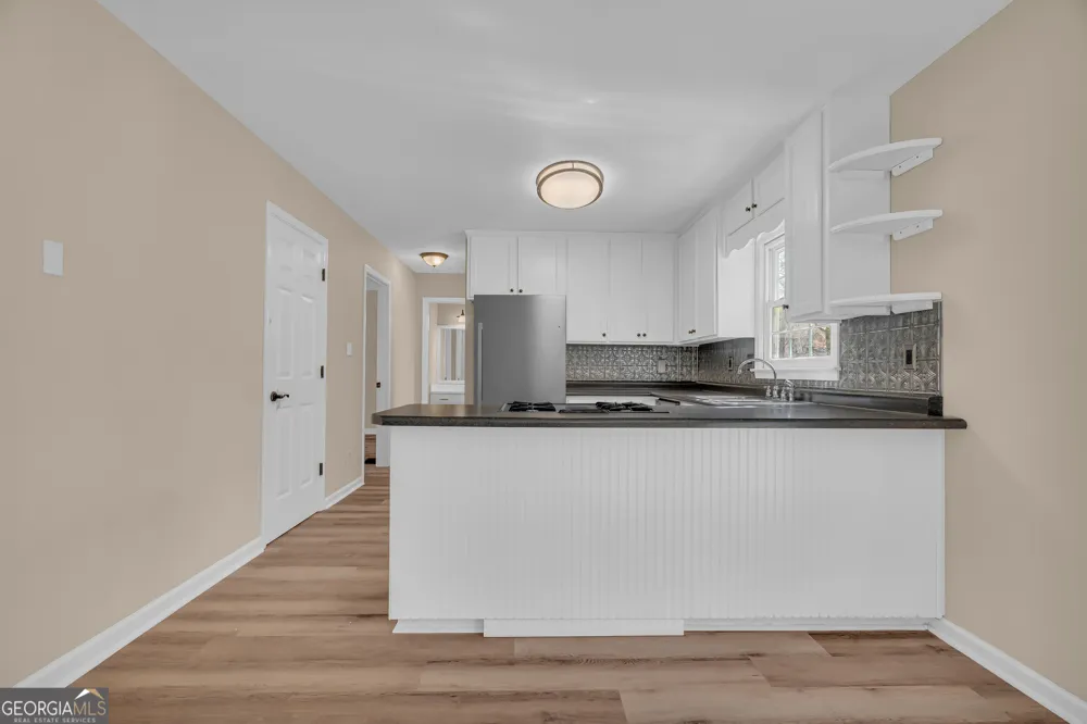 694 Lovers LN Toccoa, GA 30577