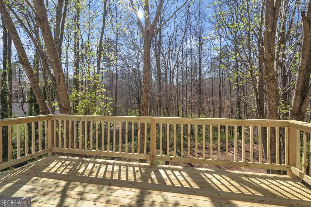 694 Lovers LN Toccoa, GA 30577